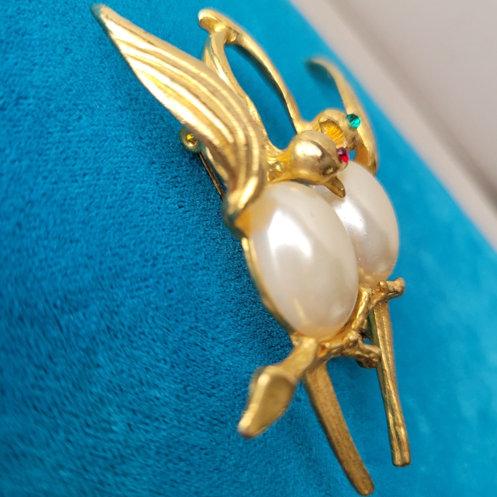 Brooch  Birds on Branch ~ Gold-tone Metal Faux Pearl Rhinestone Eyes FINAL PRICE - Picture 11 of 16